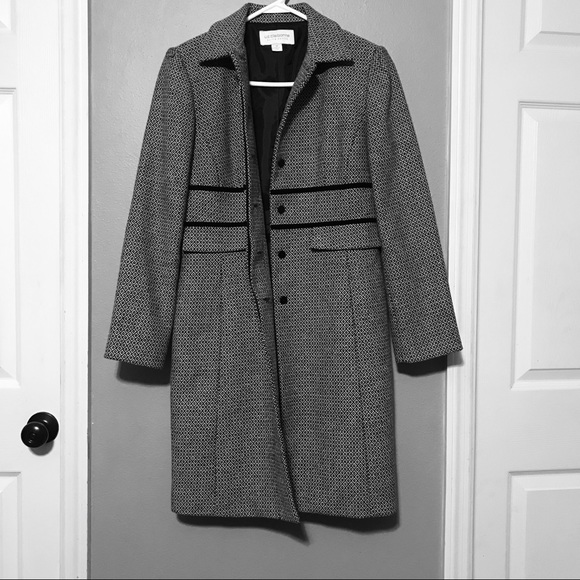 Liz Claiborne Suits Petite Collections Wool Coat - Picture 8 of 9